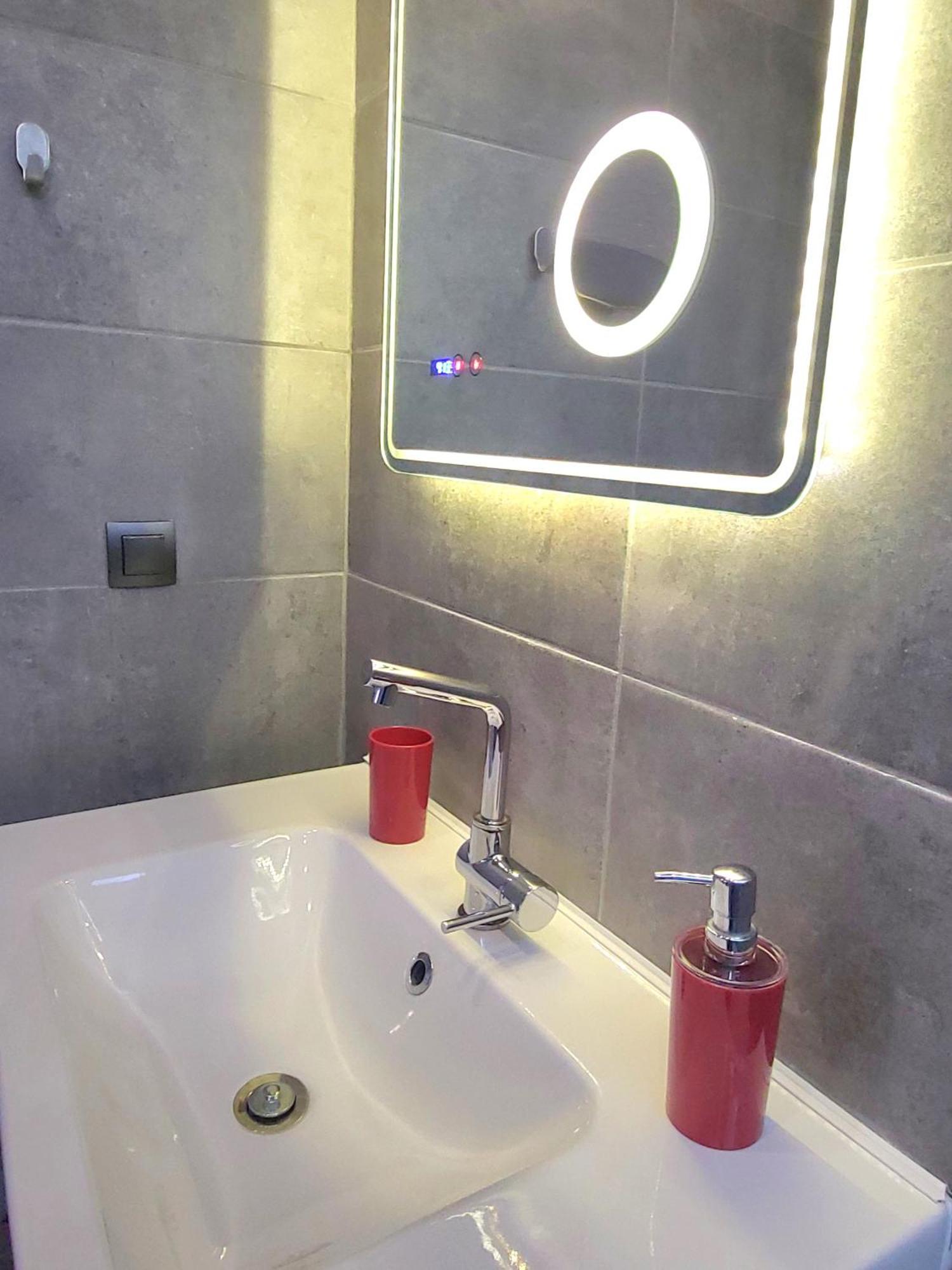 “Zeus”, Stylish Luxury Business Suite In The Heart Of Athens. 外观 照片